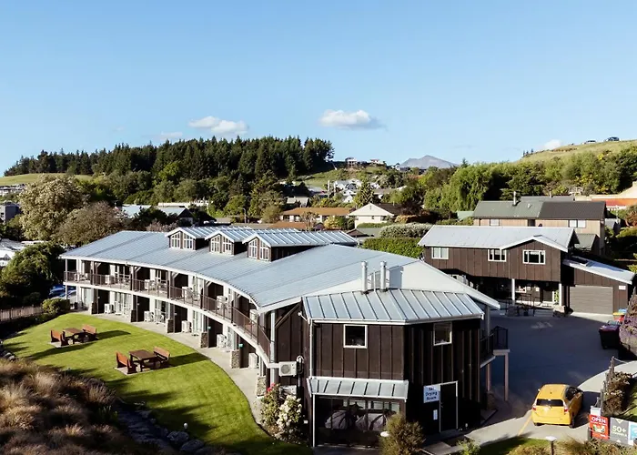Clearbrook & Serviced Aparthotel 4*
