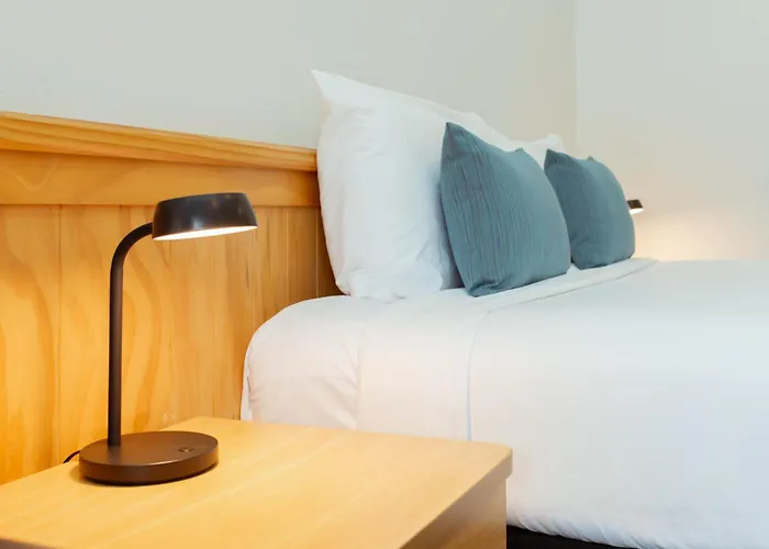 Aparthotel Clearbrook & Serviced 4*