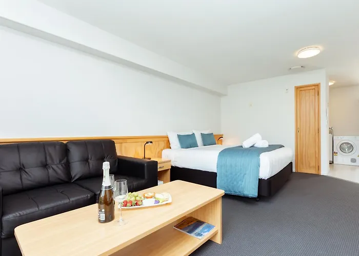 Clearbrook & Serviced Aparthotel Wanaka