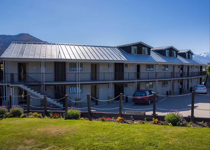Aparthotel Clearbrook & Serviced