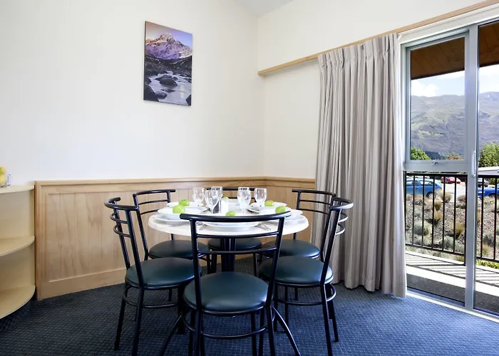 Clearbrook & Serviced Aparthotel Wanaka