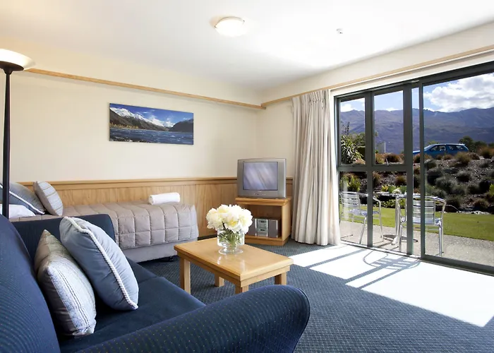 Clearbrook & Serviced 4* Wanaka