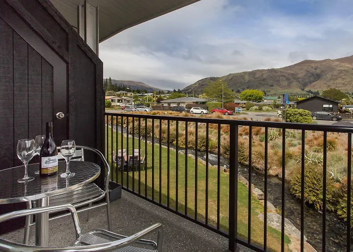 Aparthotel Clearbrook & Serviced 4*