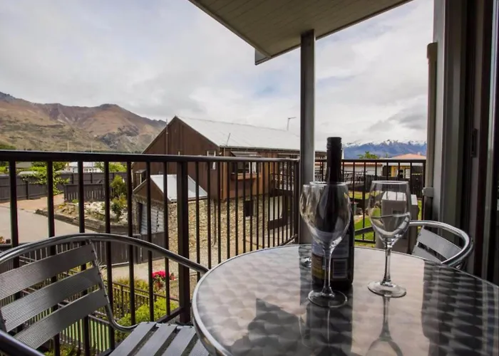 Clearbrook & Serviced Wanaka