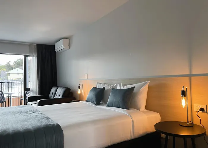 Aparthotel Clearbrook & Serviced 4*