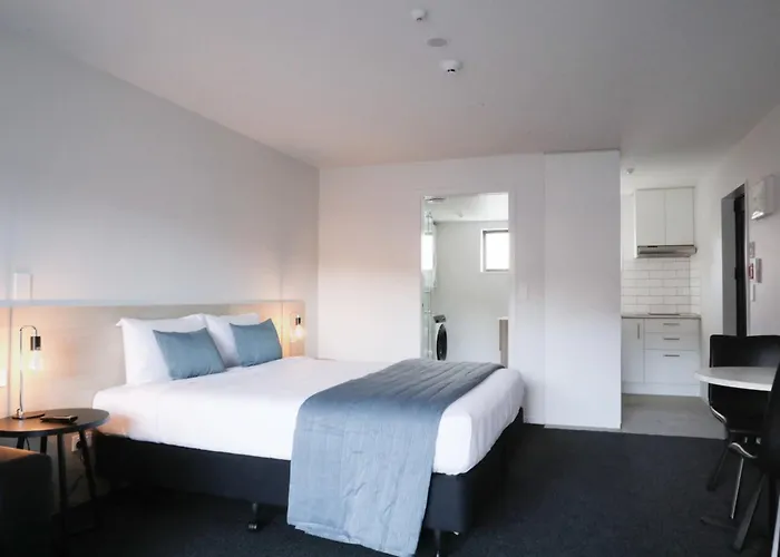 Clearbrook & Serviced Aparthotel